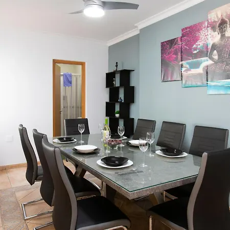 Town Center House With Jacuzzi