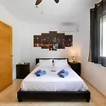 Feriehus Town Center House With Jacuzzi *