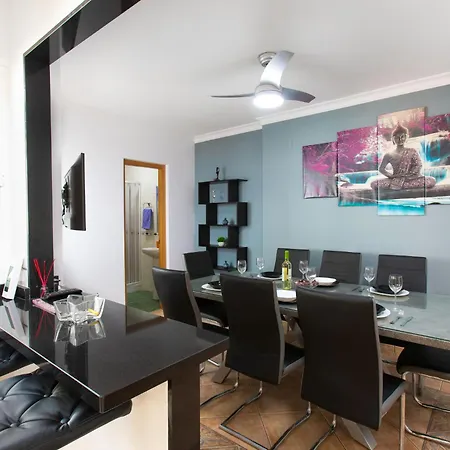 Сasa de vacaciones Town Center House With Jacuzzi *