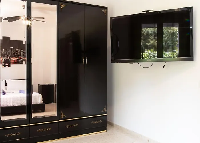 Casa vacanze Town Center House With Jacuzzi