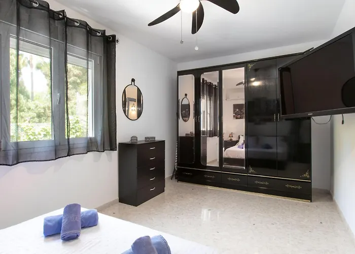 Town Center House With Jacuzzi Nerja