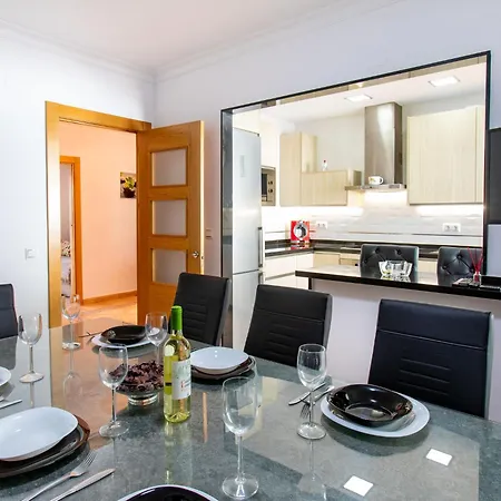 Town Center House With Jacuzzi Semesterbostad *